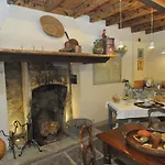 Casa Lumaca Bed & Breakfast 4*