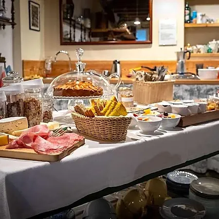Alojamento de Acomodação e Pequeno-almoço Casa Lumaca 4*