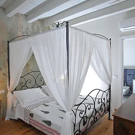 Casa Lumaca Alojamento de Acomodação e Pequeno-almoço 4*