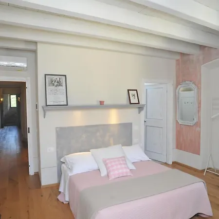 Oda ve Kahvaltı Casa Lumaca Tremezzo